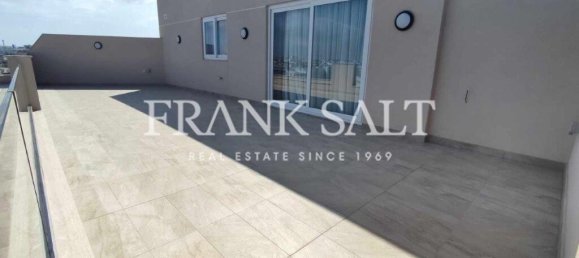 Ático de 2 dormitorios en Birkirkara, Malta No. 8031 21