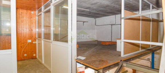 Gewerbliche Immobilie in Arteixo, Spain 167m², Nr. 165641 12
