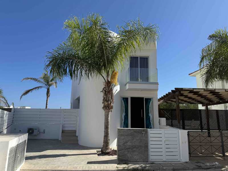 Villa T5 em Ayia Napa, Cyprus N.º 14645