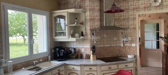 Casa de 6 dormitorios en Chalons-en-Champagne, France No. 91938 2