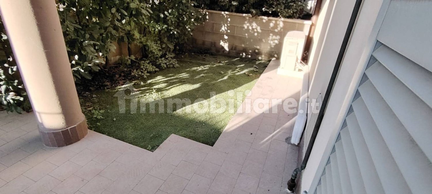 Apartamento de 1 dormitorio en Pisa, Italy No. 218510