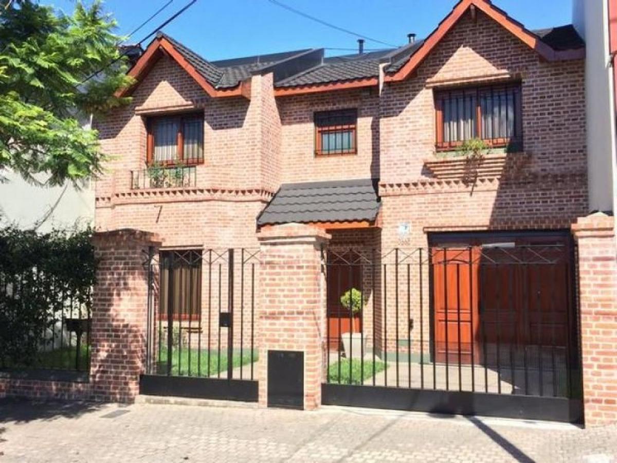 6 bedrooms House in Tres de Febrero, Argentina No. 5963