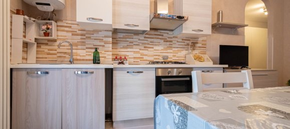 Apartamento de 2 divisões em Baranzate, Italy N.º 4590 13