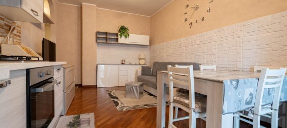 Apartamento de 2 divisões em Baranzate, Italy N.º 4590 11