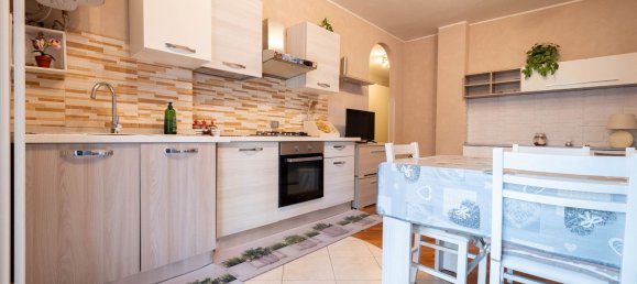 Apartamento de 2 divisões em Baranzate, Italy N.º 4590 12