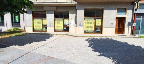 4-Zimmer Gewerbliche Immobilie in Comunanza, Italy, Nr. 154824 18