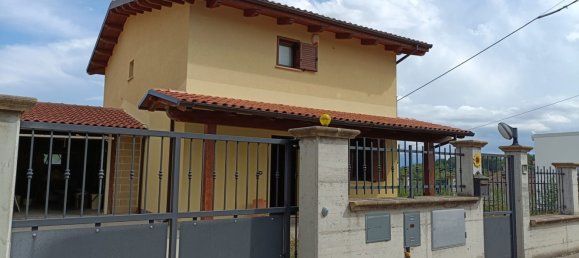 Вилла с 7 спальнями в Альтино, Италия № 372766 2