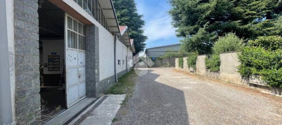 2 rooms Warehouse in San Giorgio su Legnano, Italy No. 2190 5