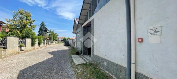 2 rooms Warehouse in San Giorgio su Legnano, Italy No. 2190 7