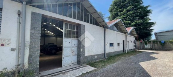 2 rooms Warehouse in San Giorgio su Legnano, Italy No. 2190 2