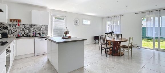 3 bedrooms House in Sartrouville, France No. 327163 3