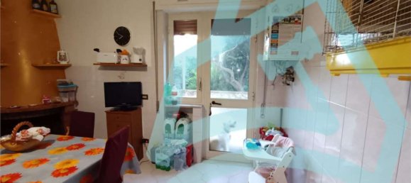 3 bedrooms House in Apollosa, Italy No. 373349 8