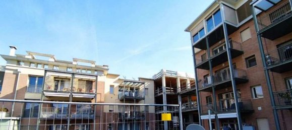 Apartamento de 2 habitaciónes en Luino, Italy No. 97899 18