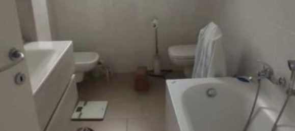 Apartamento de 2 habitaciónes en Luino, Italy No. 97899 23