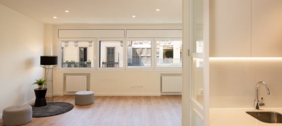 3 bedrooms Apartment in Barcelona, Spain No. 2558 10