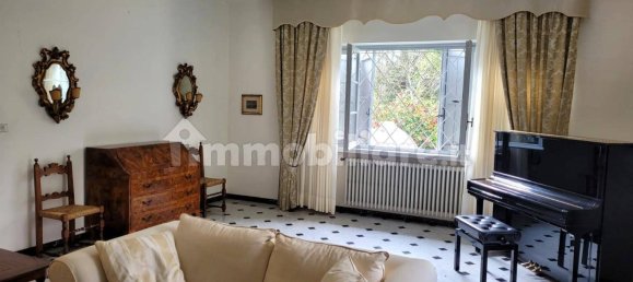 4 bedrooms Villa in Camaiore, Italy No. 73706 6