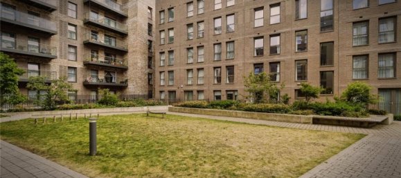 4 bedrooms House in Upton Park, United Kingdom No. 11394 25