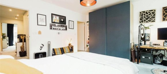 4 bedrooms House in Upton Park, United Kingdom No. 11394 14