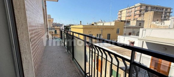 3 Schlafzimmer Wohnung in Triggiano, Italy, Nr. 334431 5