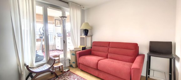 4 rooms Apartment in Suresnes, France No. 115872 9