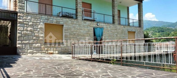 4 غرف نوم فيلا في Sant'Omobono Terme, Italy رقم 16646 13