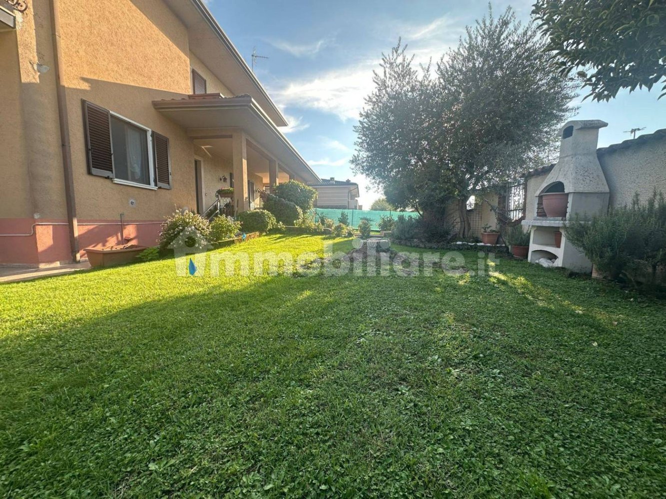 Вилла с 3 спальнями в Геди, Италия № 341091