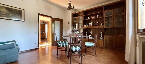 5 bedrooms Villa in Cittadella, Italy No. 215320 11