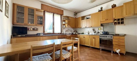 5 bedrooms Villa in Cittadella, Italy No. 215320 12