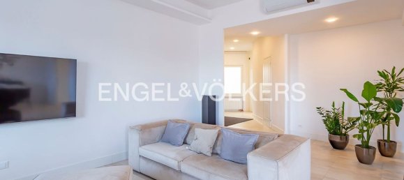 5 bedrooms Apartment in Rome, Italy No. 356459 8