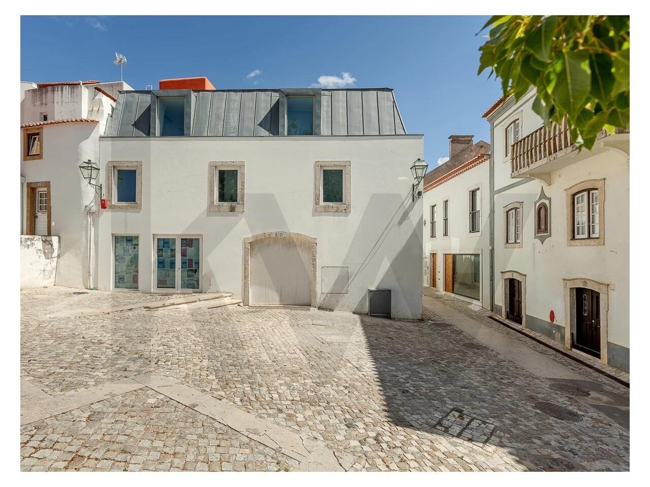 610m² Building in Torres Vedras, Portugal No. 316094