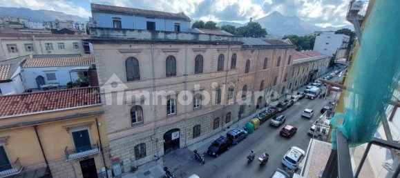 Квартира с 2 спальнями в Палермо, Италия № 291339 3