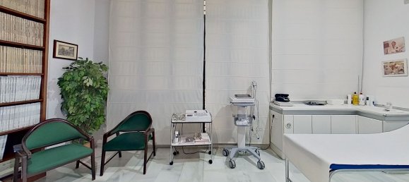 3 bedrooms Apartment in Malaga, Spain No. 107889 3