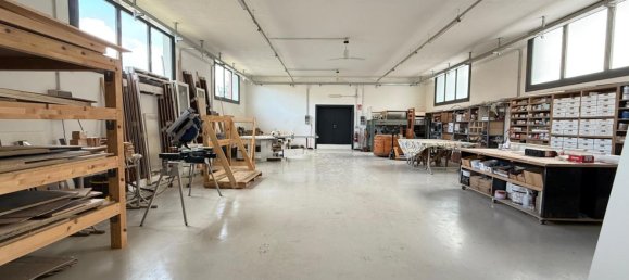 Armazém de 3 divisões em Calcio, Italy N.º 364131 15