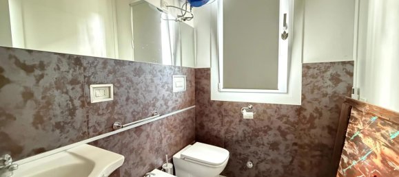 Armazém de 3 divisões em Calcio, Italy N.º 364131 11