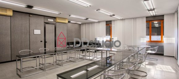 10 rooms Office in Bergamo, Italy No. 106477 11