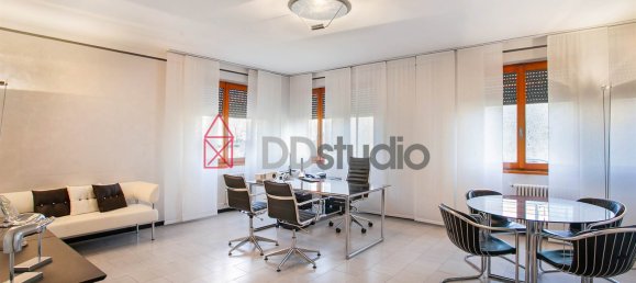 10 rooms Office in Bergamo, Italy No. 106477 6