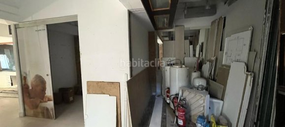 96m² Commercial property in Cornella De Llobregat, Spain No. 187610 10