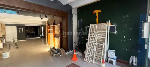 96m² Commercial property in Cornella De Llobregat, Spain No. 187610 5