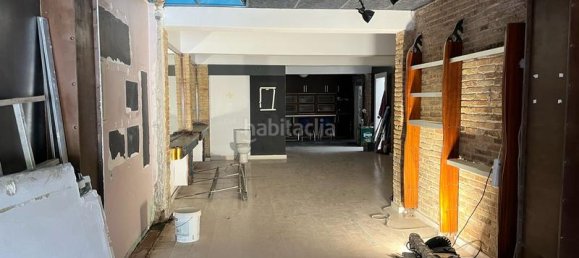 96m² Commercial property in Cornella De Llobregat, Spain No. 187610 13