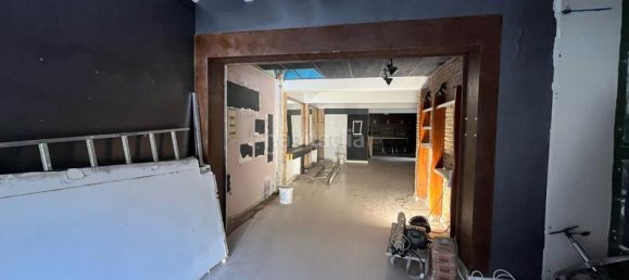 96m² Commercial property in Cornella De Llobregat, Spain No. 187610 9