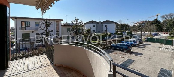 Apartamento de 2 dormitorios en Jesolo, Italy No. 128093 6
