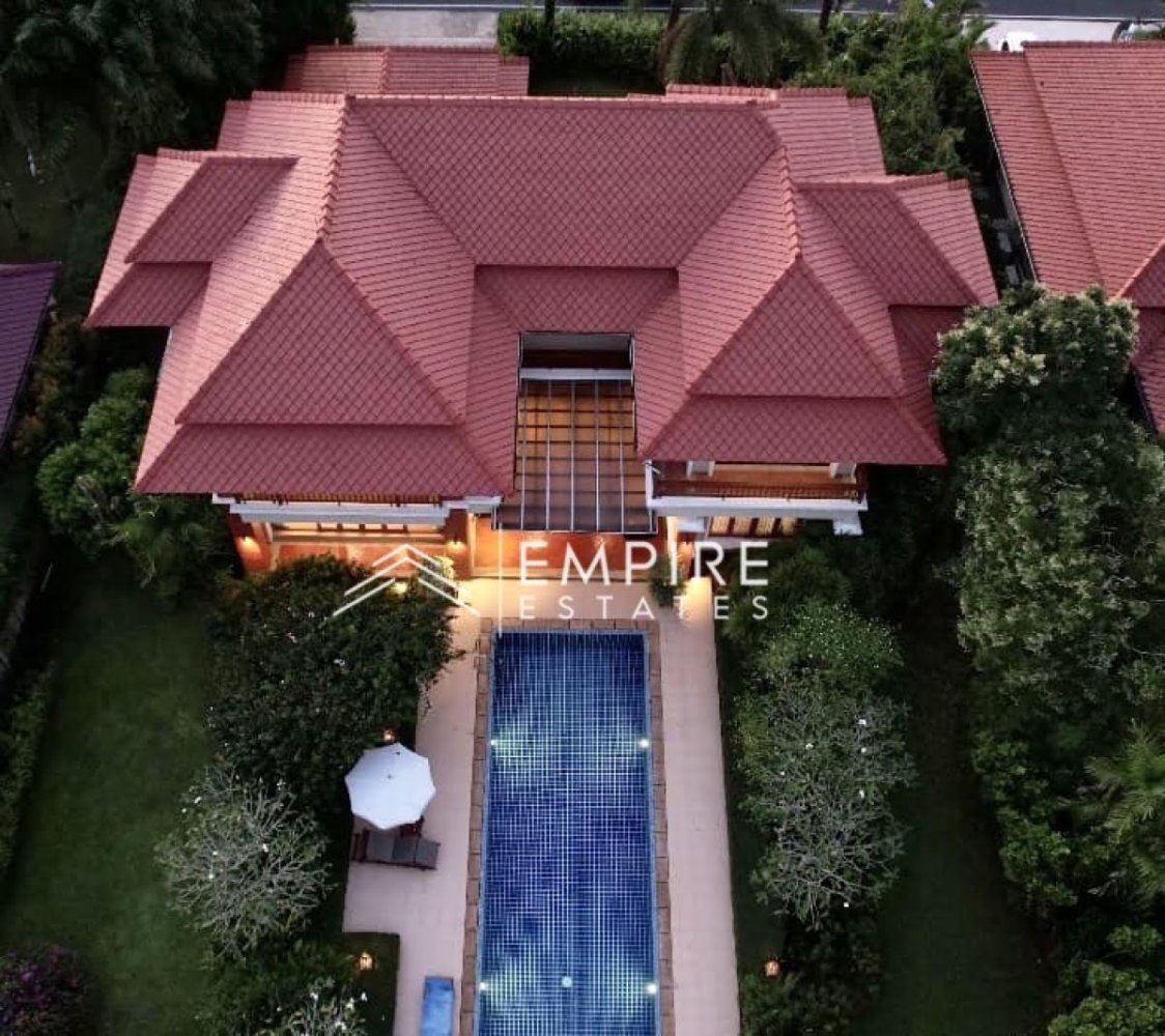 4 bedrooms Villa in Bang Tao, Thailand No. 6092