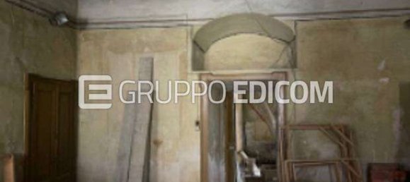 6 bedrooms Apartment in Cuvio, Italy No. 363477 3