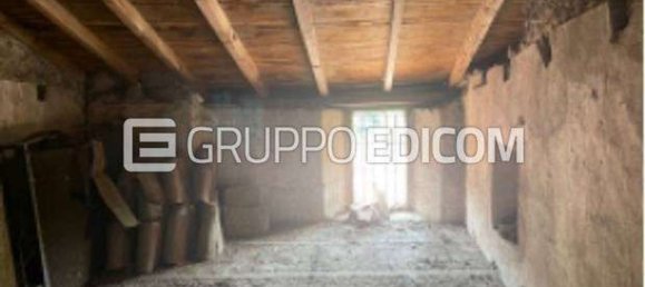 6 bedrooms Apartment in Cuvio, Italy No. 363477 12