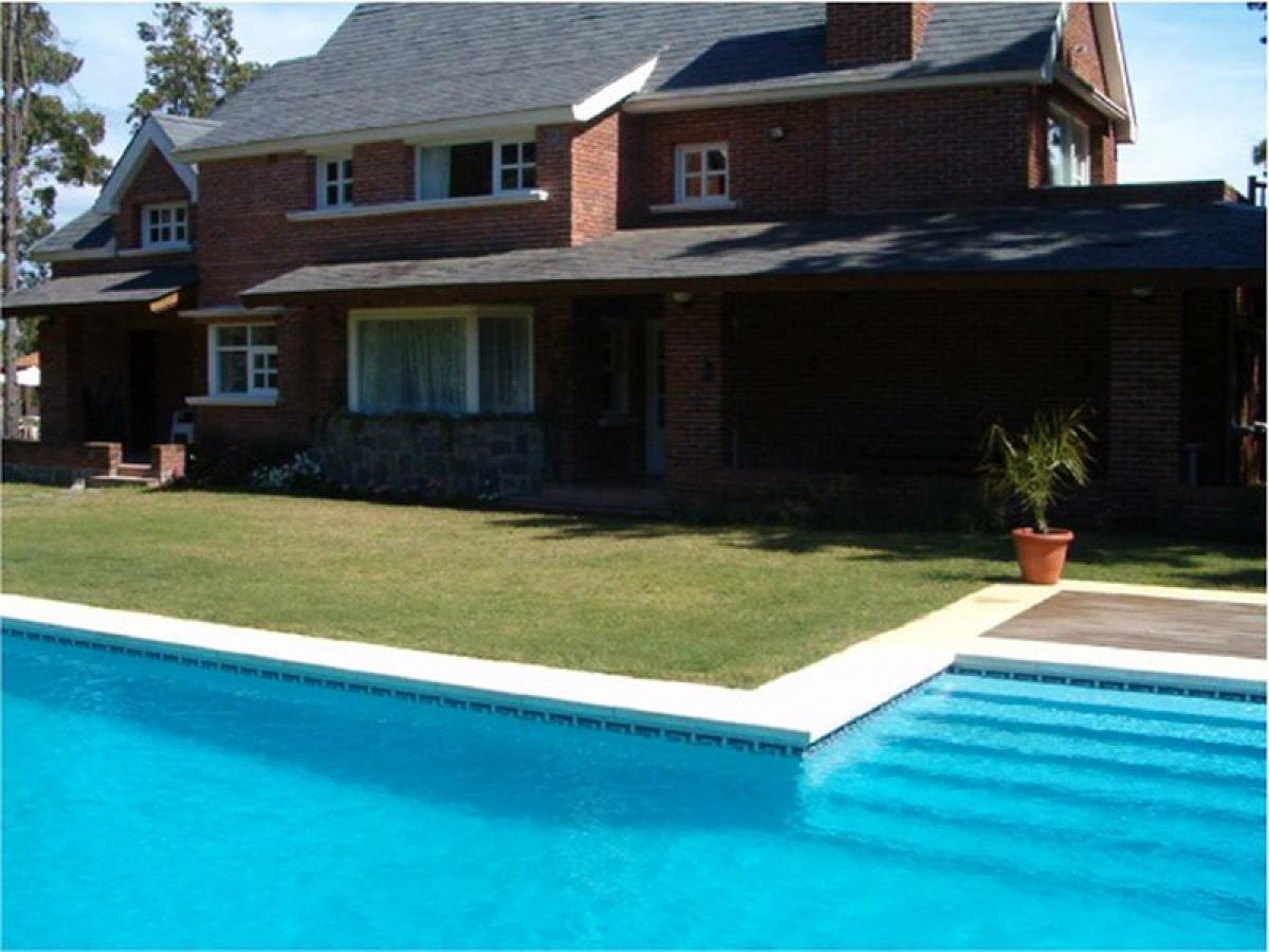 4 bedrooms House in Maldonado, Uruguay No. 4684