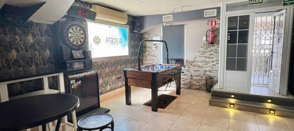 Gewerbliche Immobilie in Cadiz, Spain 160m², Nr. 150202 2