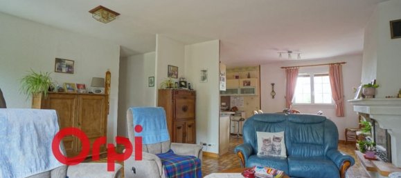 3 bedrooms House in Bernay, France No. 357235 4