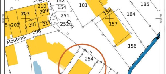 3 Schlafzimmer Doppelhaus in Thionville, France, Nr. 251953 18