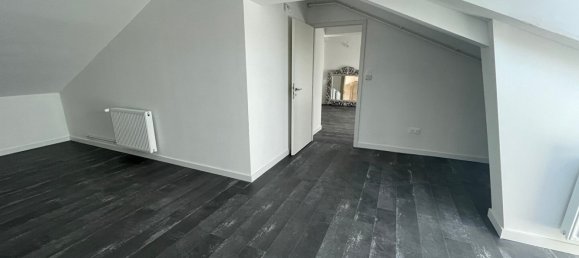 3 Schlafzimmer Doppelhaus in Thionville, France, Nr. 251953 17