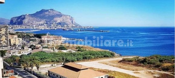 4 bedrooms Apartment in Palazzolo Acreide, Italy No. 49175 2